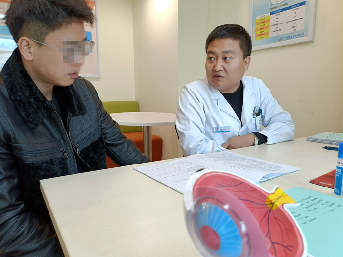 300度近視拖到900度近視，近視手術(shù)是什么感受？
